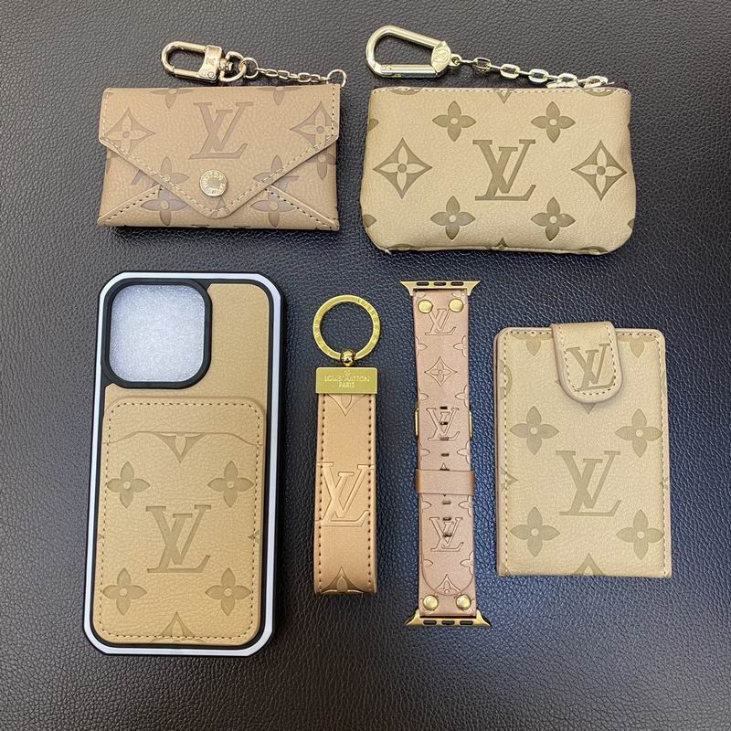 LV suits 20